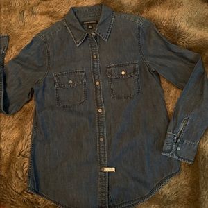 Banana Republic Cute Denim Button Up Top
